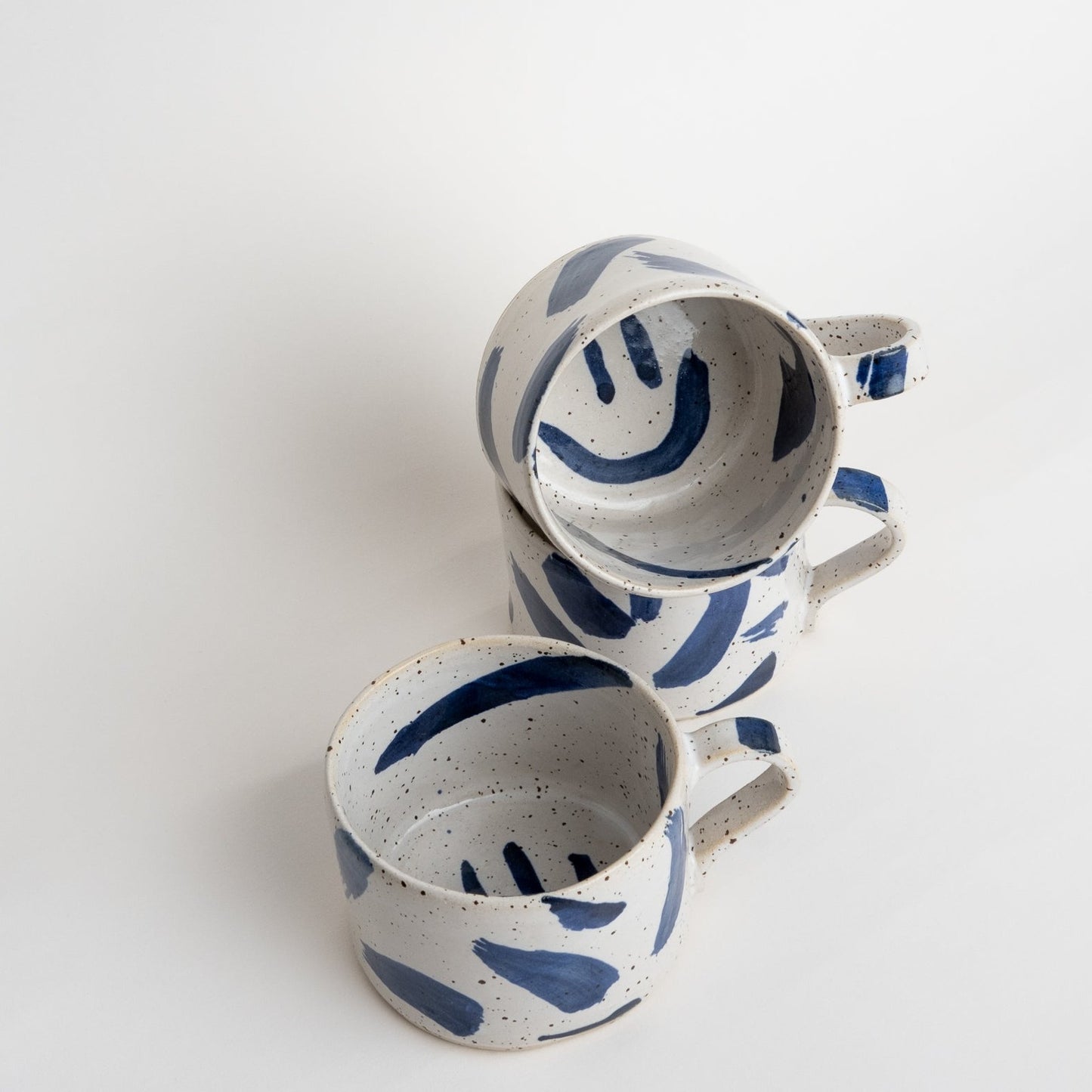 BLUE BRUSH CUP